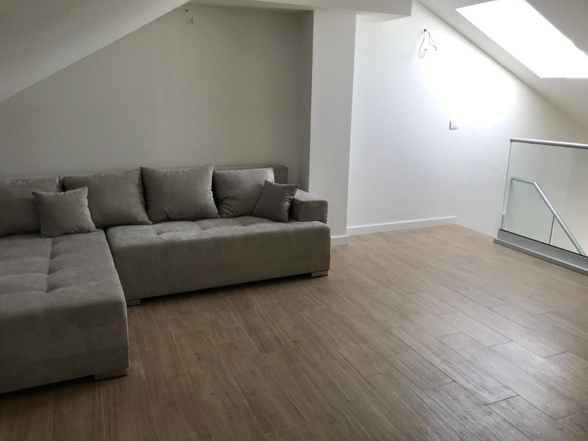 Galeria Apartment Podstrana Luaran gambar